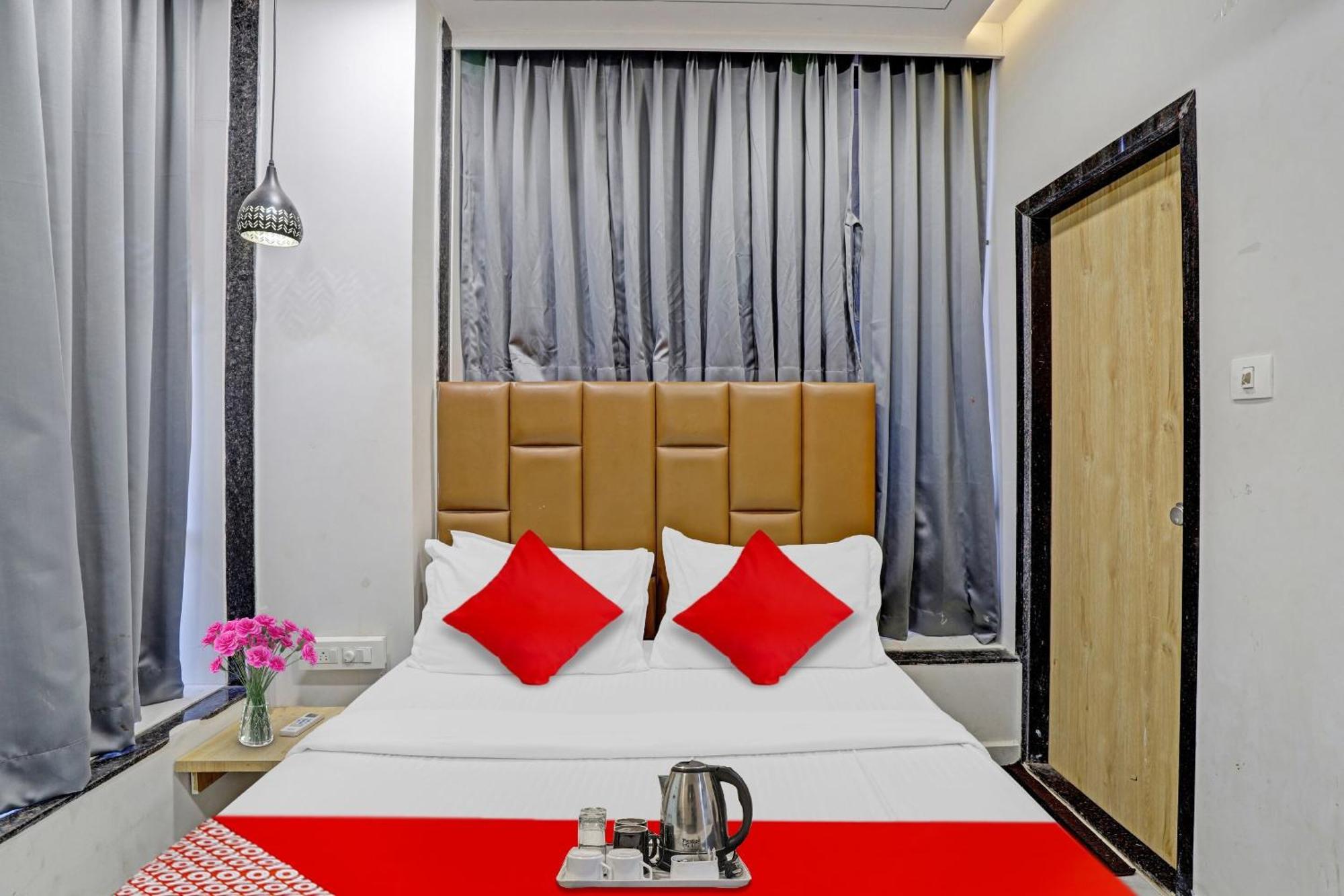 Hotel O Royal Orbit Сурат Экстерьер фото
